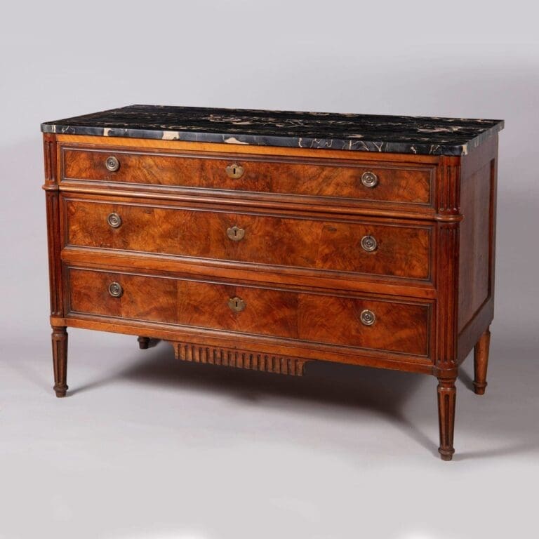 A French provincial Louis XVI commode ||| Stamped COURTE